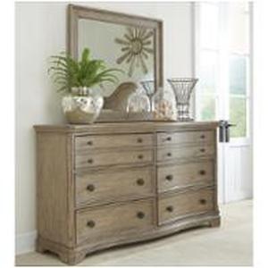 lot 122 image: Riverside Furniture Corinne 6 Drawer Dresser Model 21560