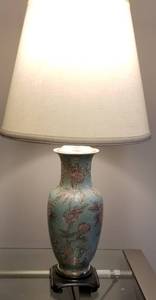 lot 62 image: Asian Influence Ceramic Jar Table Lamp
