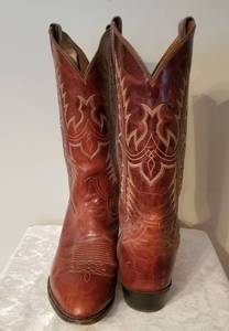 lot 71 image: Tony Lama Leather Cowboy Boots
