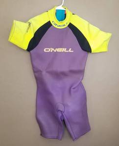 lot 105 image: ONeill Wet Suit, size L