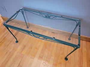 lot 73 image: Charming Iron & Glass Top Coffee Table