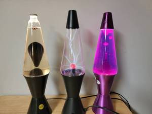 lot 85 image: Groovy Lighting Decor Group