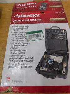 lot 75 image: Husky 27-Piece Air Tool Kit