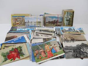 lot 32 image: Large Lot of Assorted Vintage & Antique Postcards