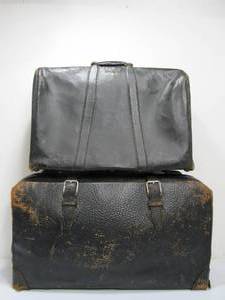 lot 48 image: Pair of Vintage 1920s Era Leather Doctors SatchelsBags