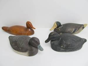 lot 75 image: Lot of 4 Vintage Duck Decoys