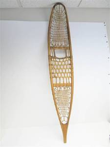 lot 80 image: Nice Vintage US Marked Snocraft Snowshoe 