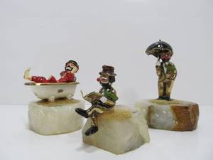 lot 183 image: 3 Vintage RON LEE Clown Figures on Onyx Bases