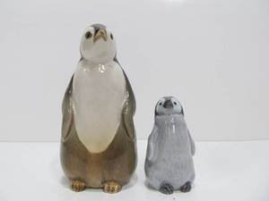 lot 195 image: 2 Signed Porcelain Penguin Figurines