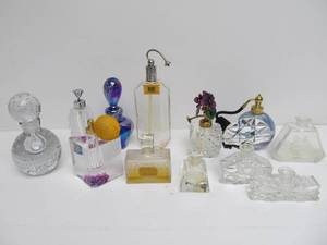 lot 223 image: Nice Collection of Vintage Perfume Bottles 