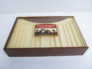 lot 260 image: Vintage Dovetailed Wood Dutch Masters Cigar Display Case