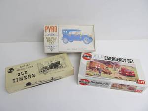 lot 275 image: 3 Unbuilt Miniature Model Sets