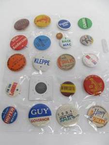 lot 285 image: Estate Lot of Assorted Pinbacks Buttons & 1854 Love Token Quarter Coin