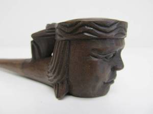 lot 291 image: Nice Vintage Hand Carved Wood HeadBust Smoking Pipe