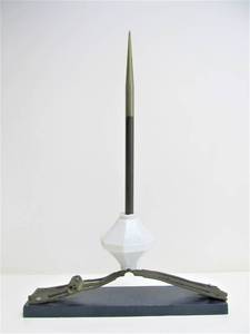 lot 298 image: Antique Lightning Rod & Glass Ball Display