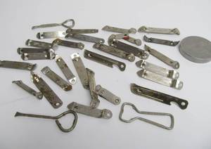 lot 302 image: Group of Vintage Advertising Bottle Openers etc