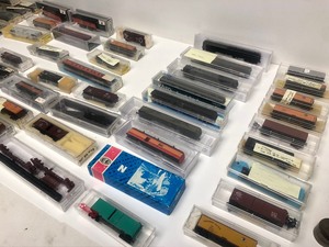 lot 4 image: LARGE Lot of Quality Assorted N Scale Trains