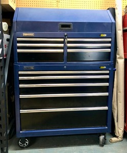 lot 1 image: Excellent Large PERFORMAX Rolling Tool Chest wTools