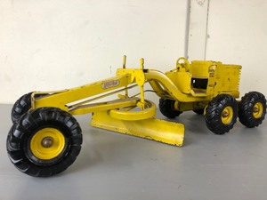 lot 6 image: Nice Vintage Pressed Steel Doepke Model Toys ADAMS Diesel Motor Grader