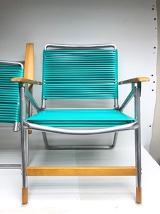 lot 8 image: Nice Pair of Vintage Mid Century TELESCOPE Folding Lawn Chairs