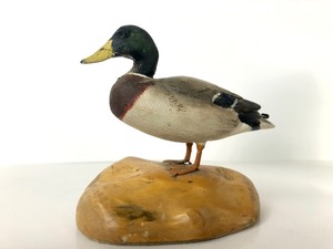 lot 325 image: Excellent Small Vintage Carved Wood Mallard by David Epp