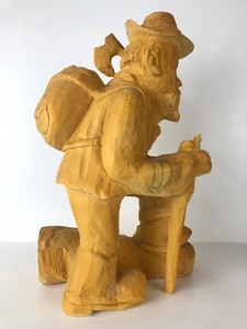 lot 326 image: Large Signed Tupelo Wood Carved folk Art Woodsman by Chris Effrem