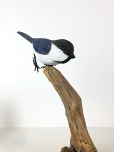 lot 328 image: Folk Art Carved Bird on Natural Burled Wood Display
