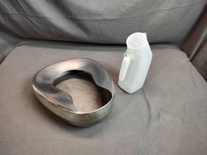 lot 11 image: Bed Pan