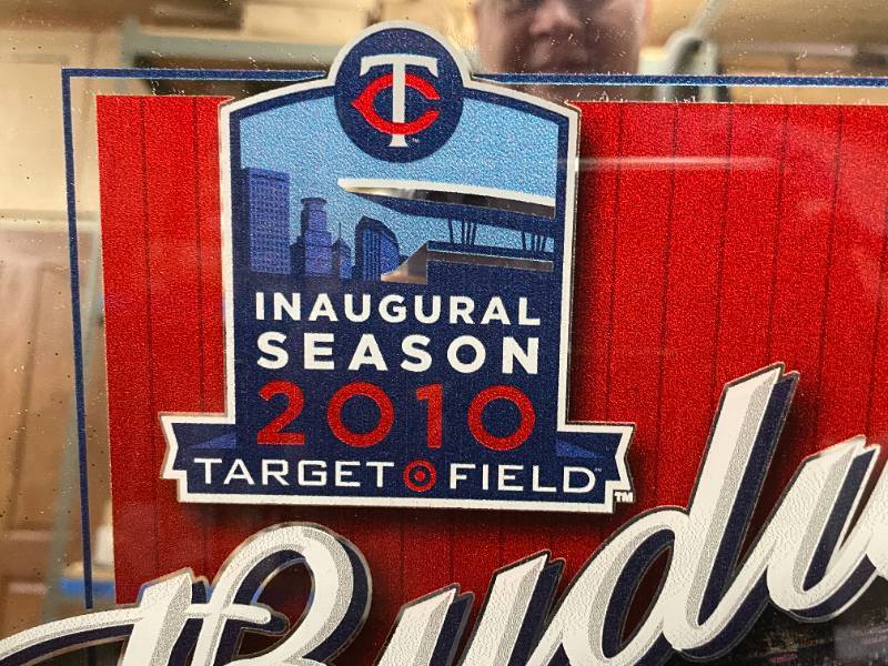 Budweiser MN Minnesota Twins MLB baseball Inaugural Season Home Opener  mirror, NIB, Sports Fans and Beer Lovers: Neon, barware and tailgating  extravaganza!