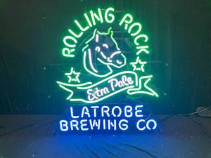 lot 4 image: Rolling Rock horse head neon, NIB