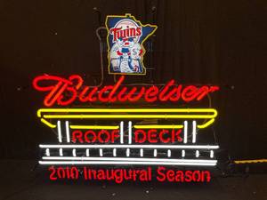 lot 18 image: Budweiser MN Minnesota Twins roof deck neon, NIB