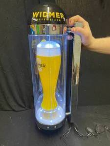 lot 35 image: Widmer Hefeweizen rotating  spinning glass, NIB