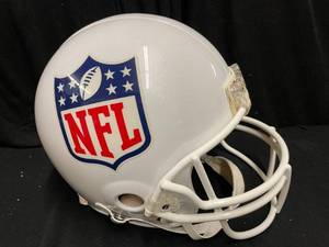 lot 137 image: Bud Light NFL Authentic Riddell helmet, NIB