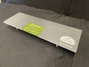 lot 124 image: Stella slate cheese server, NIB