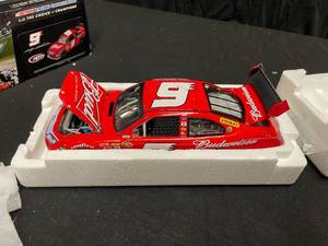lot 28 image: Kasey Kahne #9 Budweiser die cast car, Limited Edition, NIB