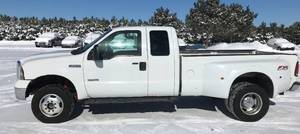 2006 Ford F350 SD DRW XLT 4x4 - Diesel
