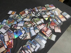 MAGIC THE GATHERING - MOSTLY UNCOMMON & SOME FOILS