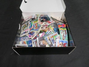BOX OF SPORTSCARDS