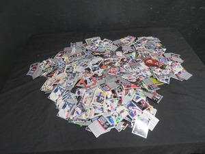 SPORTSCARDS LOT - MOSTLY BASEBALL