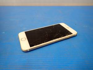 lot 13 image: Apple&nbspiPhone 6s A1633  64GB of storage  AT&ampT carrier locked  cracked screen  gold color-way  no charger