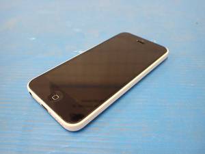 lot 15 image: Apple&nbspIphone 5c A1532  8GB of storage  no charger  AT&ampT carrier locked