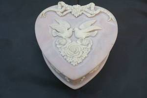 heart shaped box