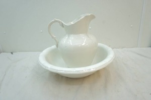 wash bowl and pitcher