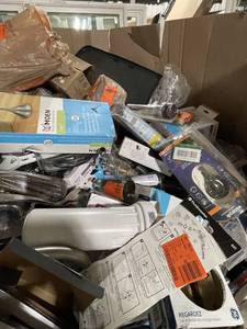 HUGE LOT of Moen, Korky, Delta, Pfister, Everbilt, Danco Side Sprayers, Shower Heads, Towel Bars, Toilet Paper Roll Holders and other Plumbing Supplies