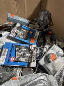 HUGE LOT of Moen, Korky, Delta, Pfister, Everbilt, Danco Side Sprayers, Shower Heads, Towel Bars, Toilet Paper Roll Holders and other Plumbing Supplies