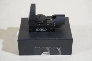 lot 28 image: MCGRGD Green and Red Dot Sight