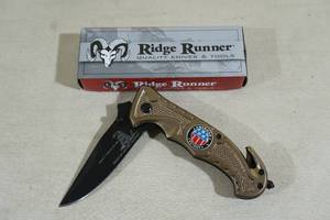 lot 47 image: Ridge Runner American Patriot Folding Pocket Knife