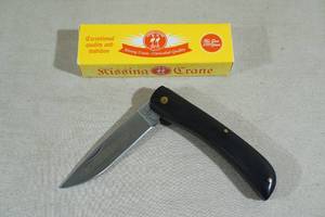 lot 48 image: Kissing Crane Black Angus Pocket Knife - KC5295