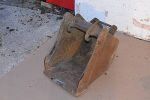 18 bobcat mini excavator bucket