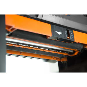 lot 46 image: WEN PL1303 15-Amp 13-Inch Three-Blade Benchtop Thickness Planer